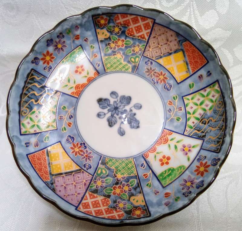 Very pretty vintage Takahashi hand painted plate