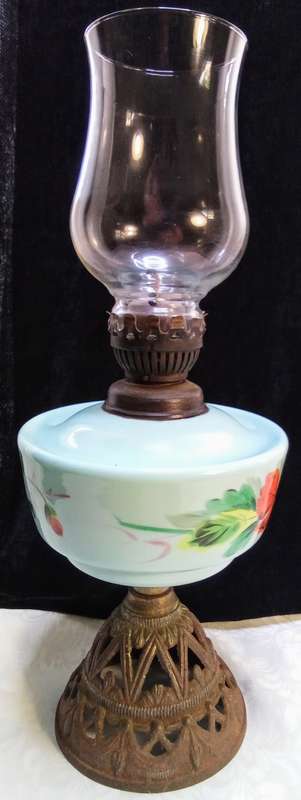 Antique Victorian kerosene lamp - Hand-Painted Milk Glass - 1800s