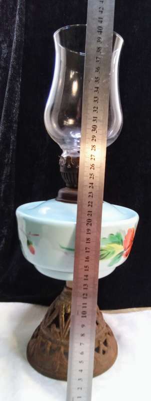 Antique Victorian kerosene lamp - Hand-Painted Milk Glass - 1800s