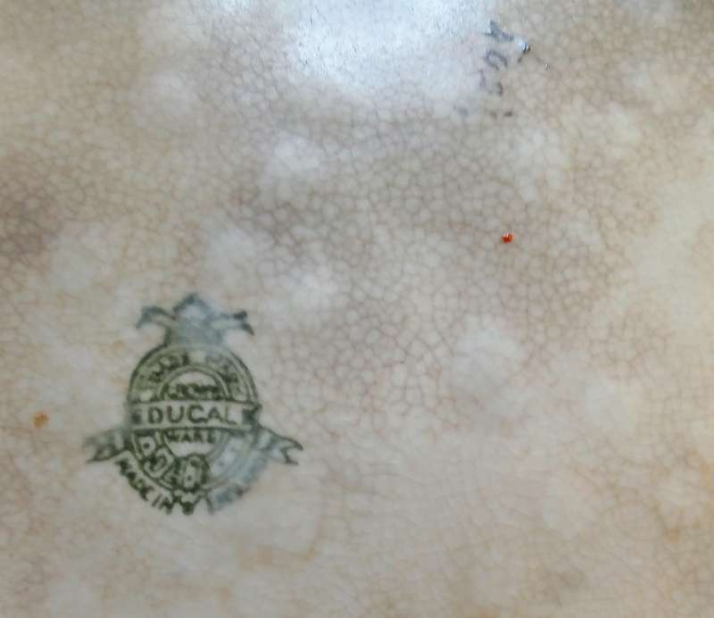 Very beautiful Vintage Crown Ducal & Charlotte Read "Golden Leaves" pattern 4921 fruit bowl