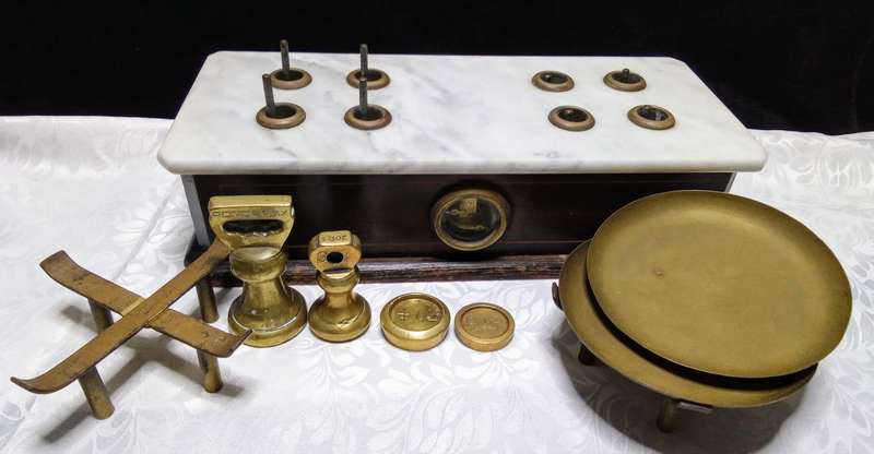 Lovely French antique scale - scarce item!