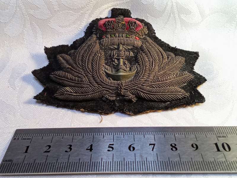 Royal Navy WW2 Officer's bullion cap badge