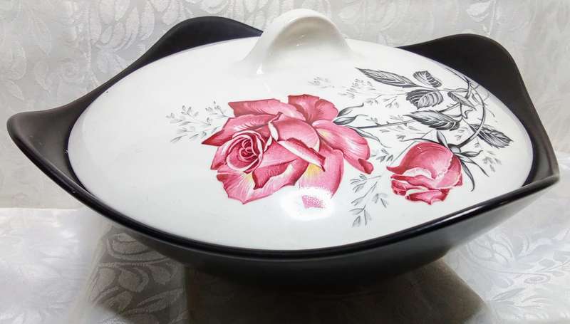 Stunning vintage Midwinter serving dish in excellent condition