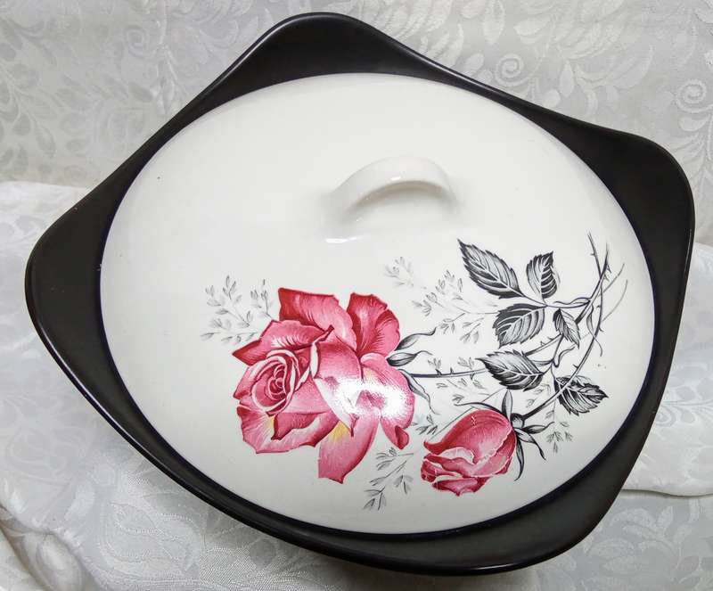 Stunning vintage Midwinter serving dish in excellent condition