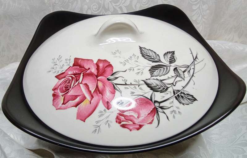 Stunning vintage Midwinter serving dish in excellent condition