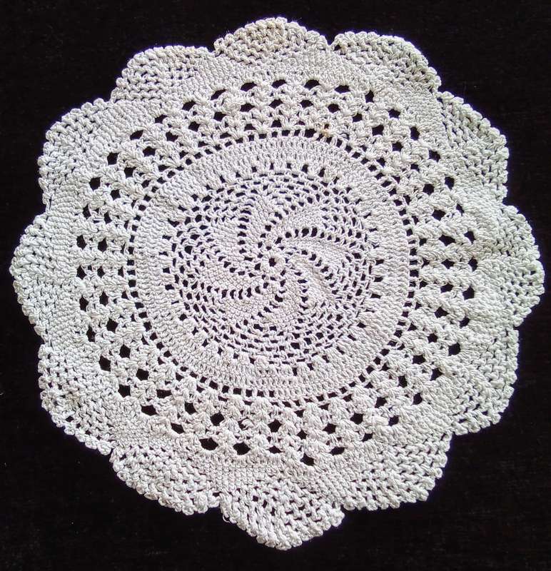 Lovely vintage white hand crocheted doily