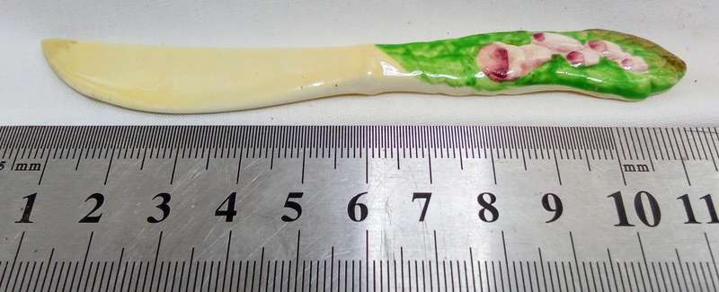 Stunning Carlton Ware Foxglove butter knife