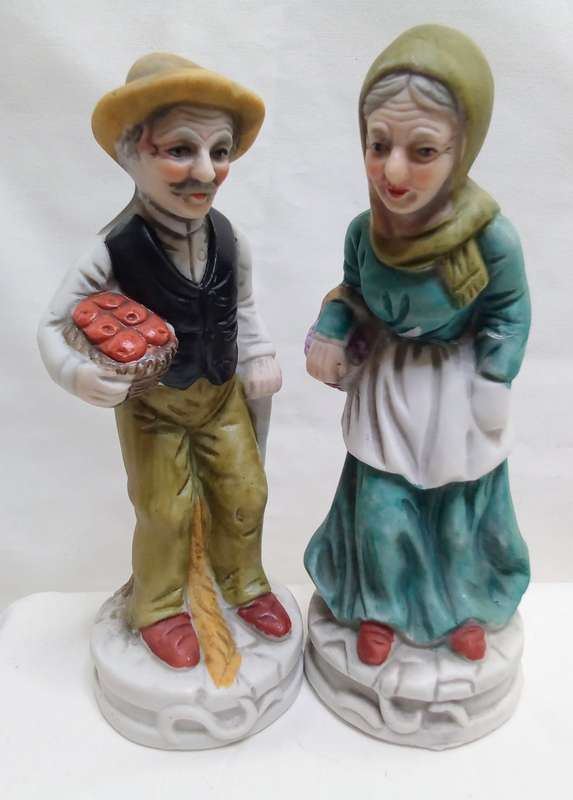 Adorable porcelain couple