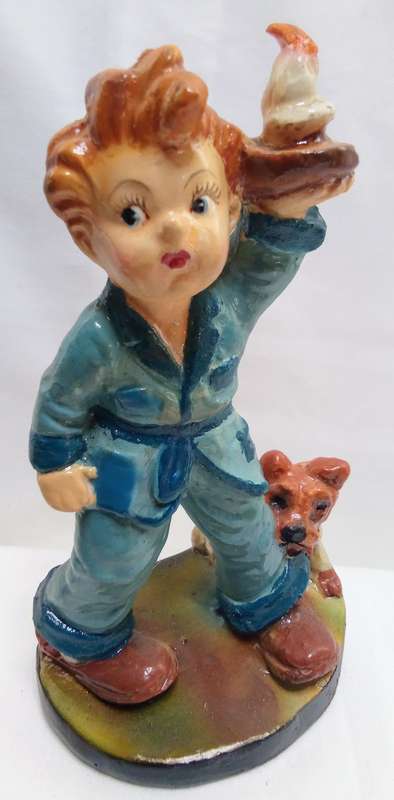 Very cute Vintage chalkware figurine