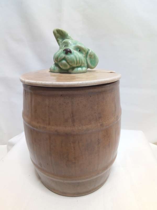 Very charming Sylvac dogs head range honey pot