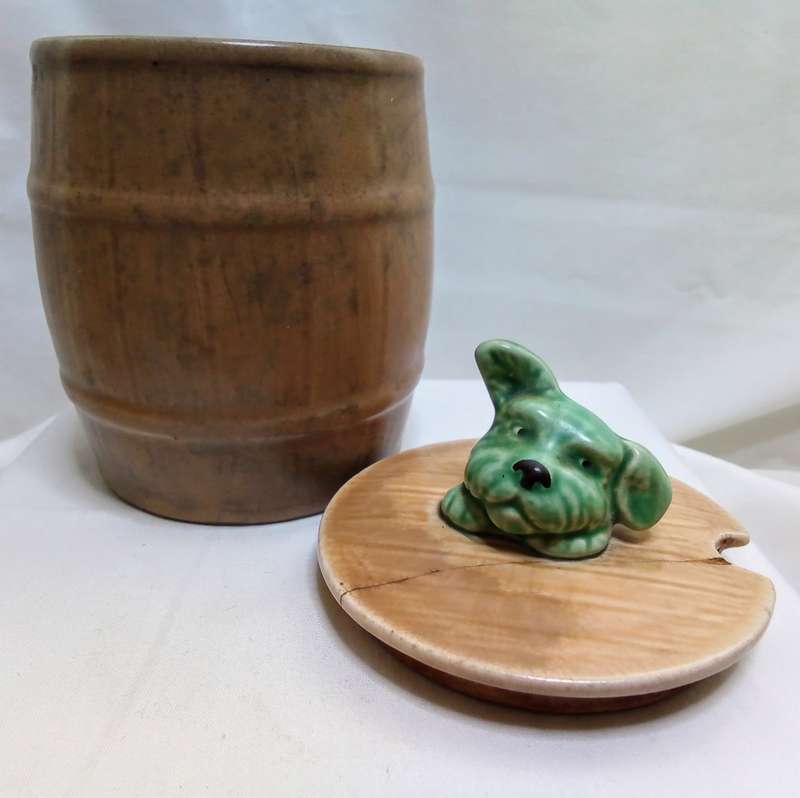 Very charming Sylvac dogs head range honey pot