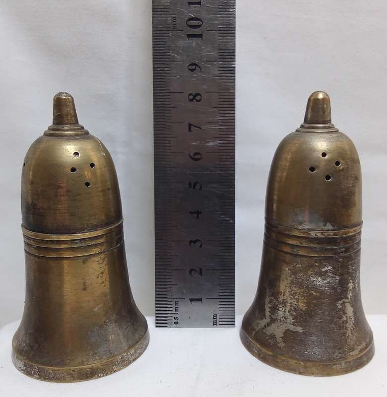 Vintage silver plated salt and pepper set