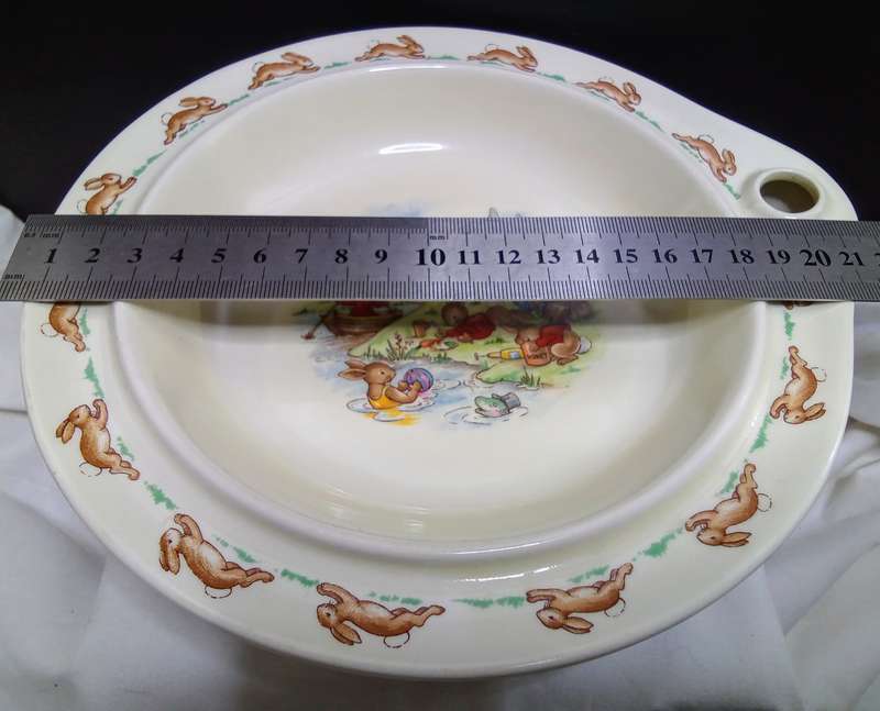 Beautiful Royal Doulton BUNNYKINS food warming bowl