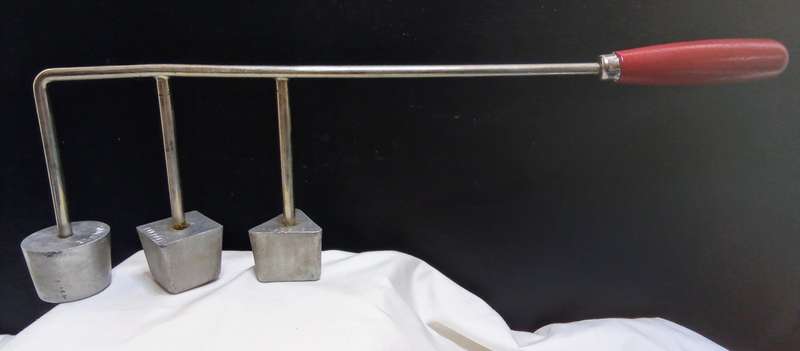 Snackle iron - excellent condition