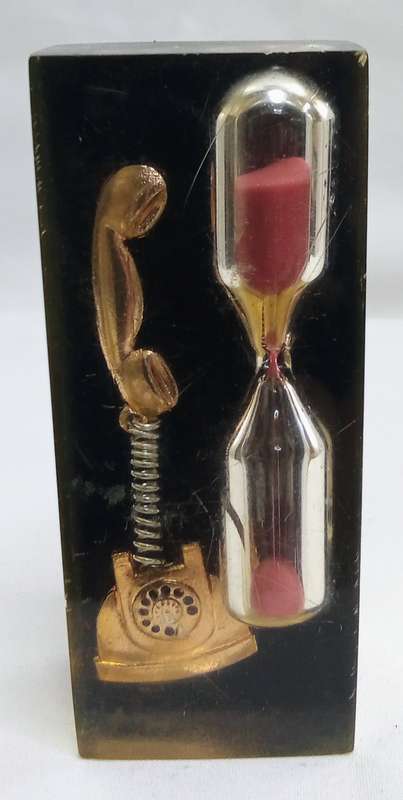 Cute! Vintage 2 minute hour glass timer
