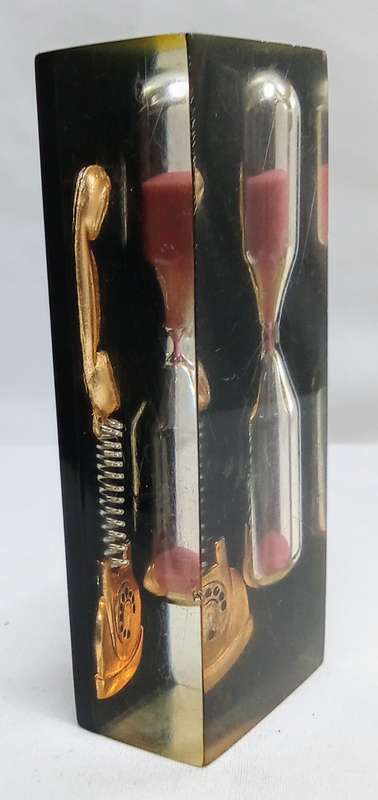 Cute! Vintage 2 minute hour glass timer