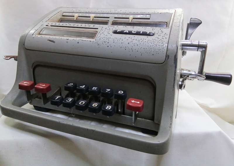 Classic Facit Calculator - Mechanical Office Accessory