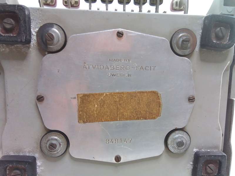 Classic Facit Calculator - Mechanical Office Accessory