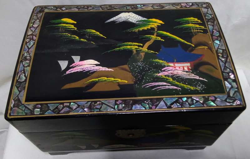 Vintage Golden Dragon Japanese black lacquer musical  jewellery box