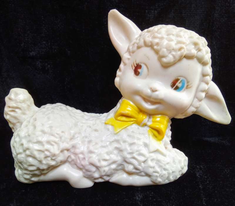 Cutesvintage rubber toy lamb by Stahlwood