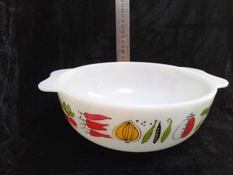 Gorgeous Pyrex JAJ "Harvest" casserole dish