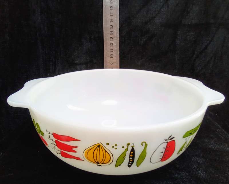 Gorgeous Pyrex JAJ "Harvest" casserole dish