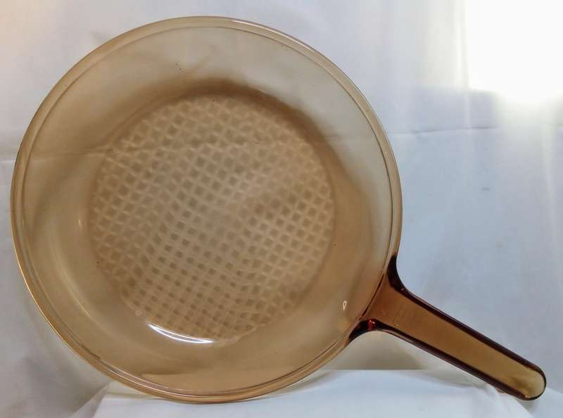 Corning Ware Visions 16 Inch (about 41cms) frying pan/skillet waffle bottom