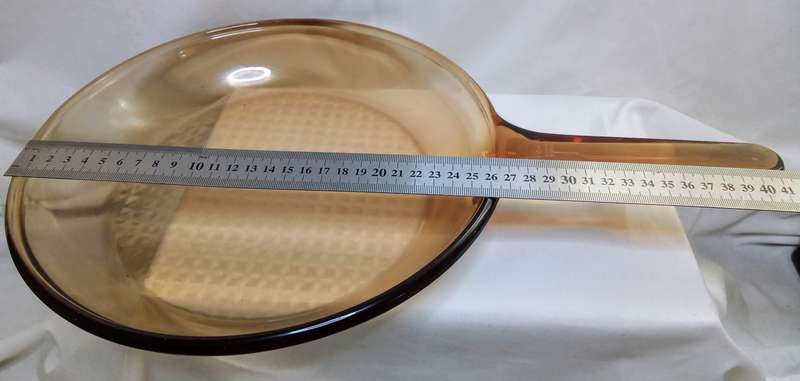 Corning Ware Visions 16 Inch (about 41cms) frying pan/skillet waffle bottom