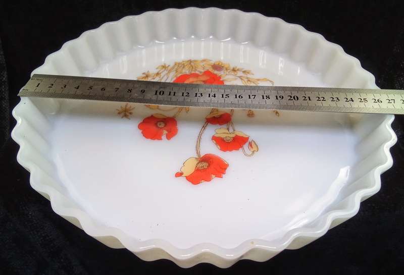 Vintage Arcopal milk glass Poppy print pie plate - Made in France