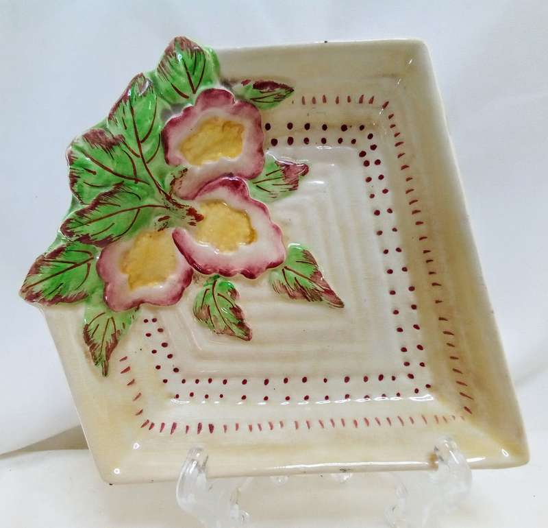 Gorgeous 1930's Brentleigh Ware diamond shaped trinket or snack dish