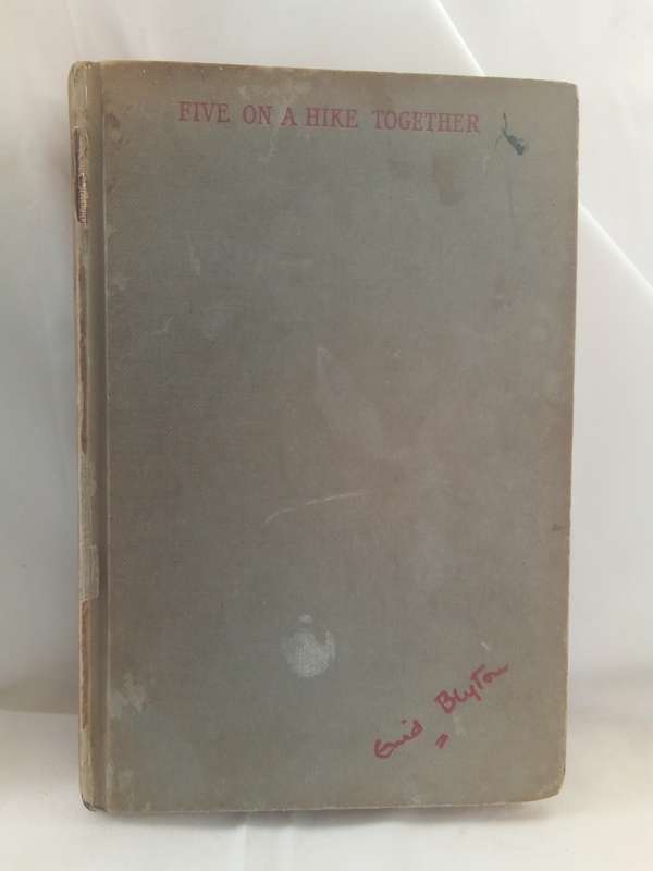 Five On a Hike Together - Blyton,Enid 1951
