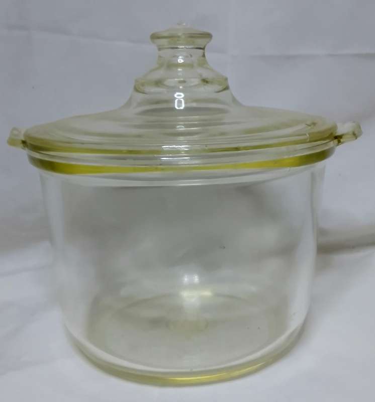 Original antique Pyrex bean pot