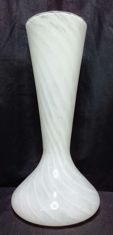 Stunning hand blown Art Glass white swirl spiral bulbous vase