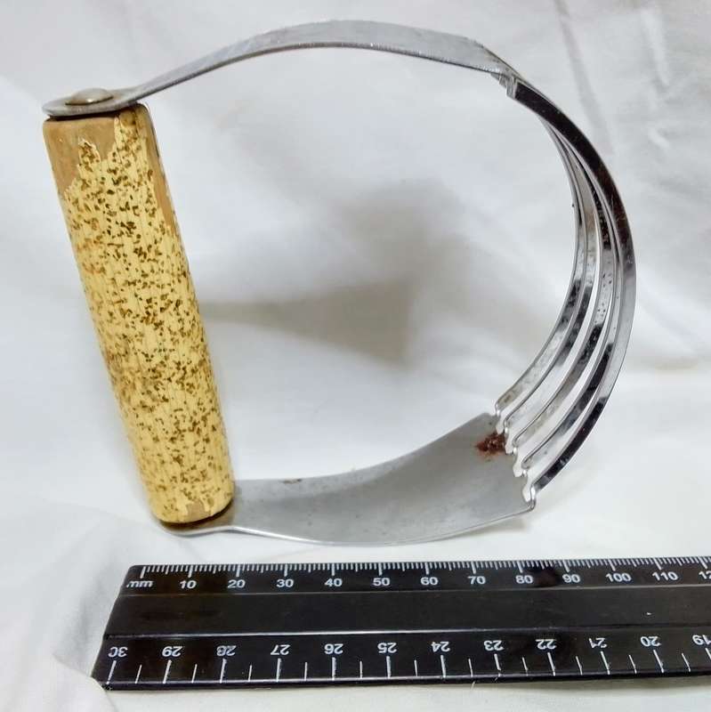 Vintage shortening cutter