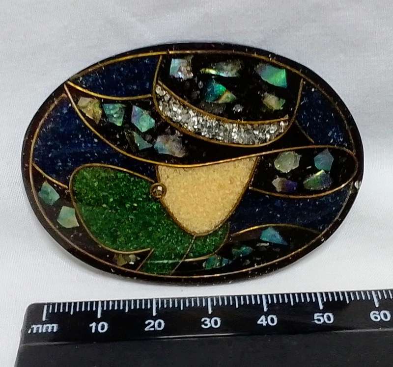 Stunning Lee Sands original brooch