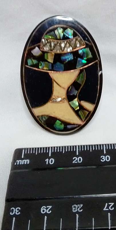 Stunning Lee Sands original brooch