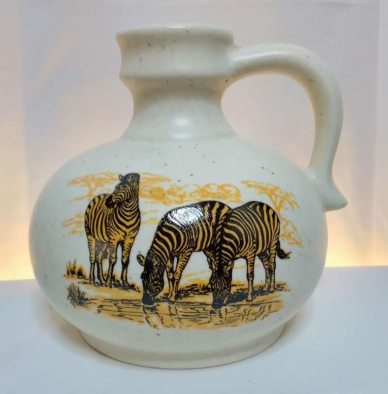 Beautiful vintage Kruger national park vase