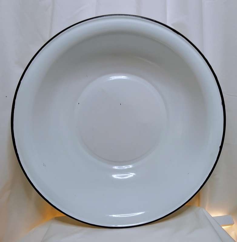 Lovely vintage large enameled bowl