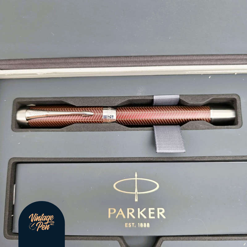 Parker Duofold Prestige Burgundy Chevron Fountain Pen