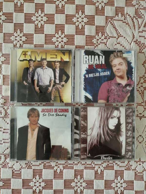 Afrikaans Musiek CD's (24)