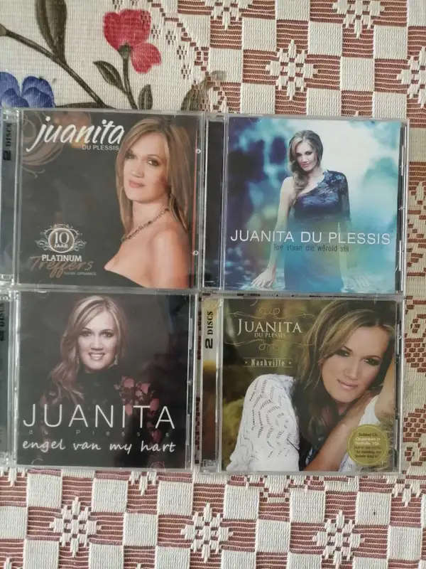 Afrikaans Musiek CD's (44 in total)