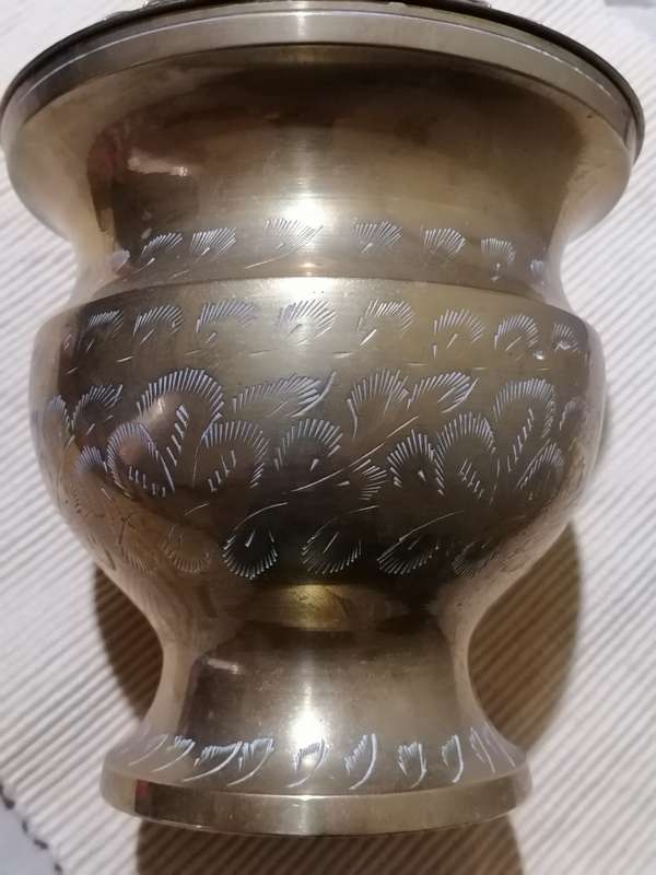 Brass Flower Frog