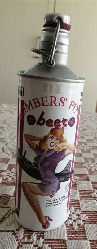 Bomber's Pin - UP Beer Can  Varga's Patriotic Gal