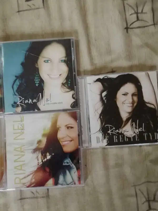 Afrikaans Musiek CD's (44 in total)