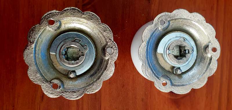 Porcelain Toilet Door Round Knobs/Handles
