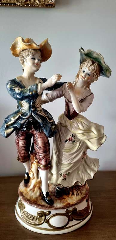 Large Porcelain Capodimonte Figures Statue Beatiful Romantic