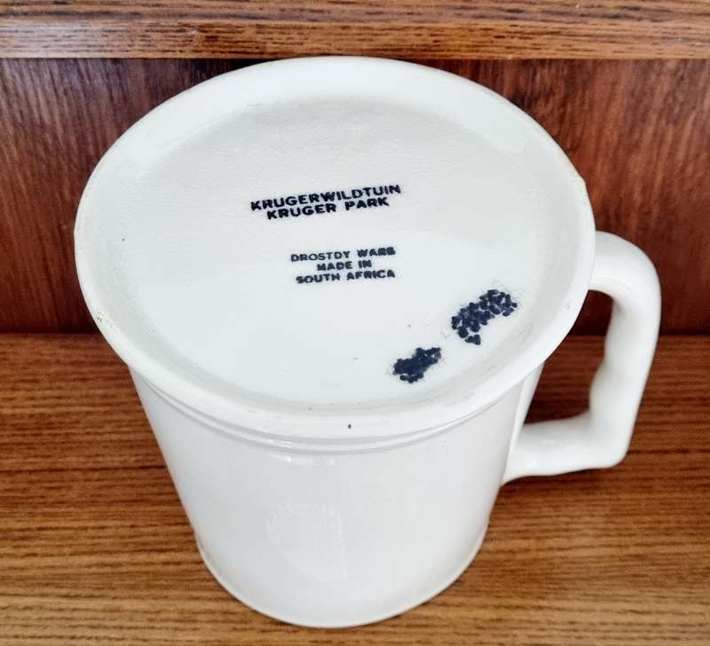 Krugerwildtuin/Kruger Park Drostdy Ware Painted Lions Large Porcelain Mug