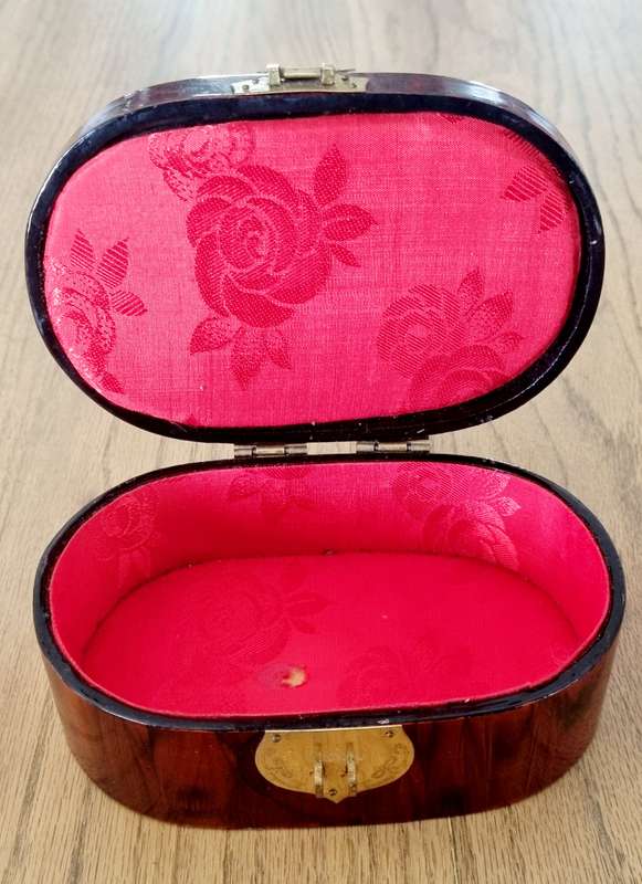 Oriental Chinese Cork Craved Silk Brass Jewelry Box