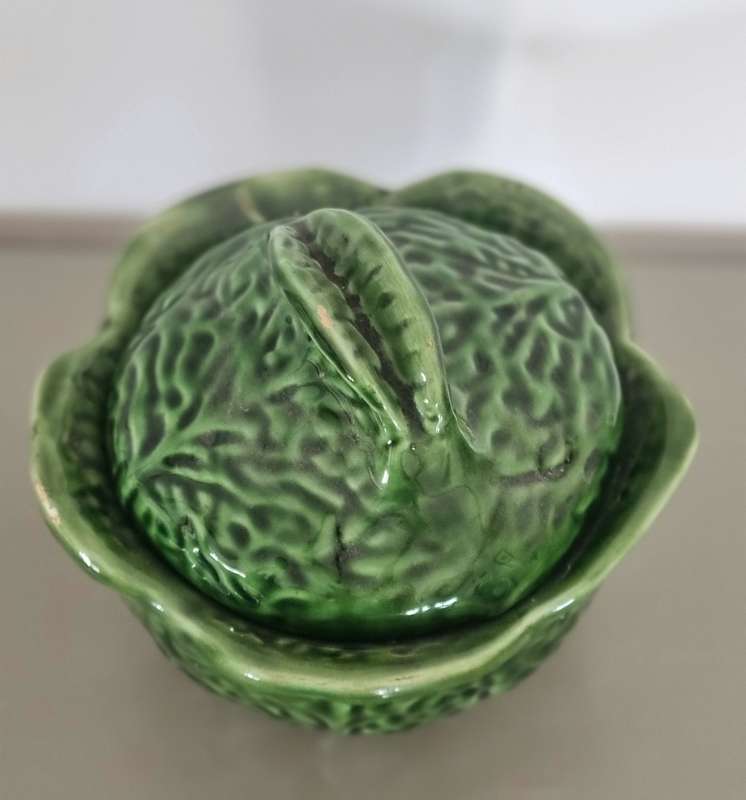 Bordallo Pinheiro Style Majolica Green Cauliflower/Cabbage Tureen.