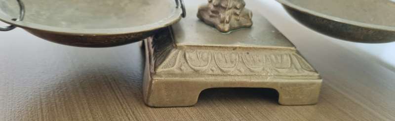 Beautiful Intricate Designed Brass Heavy Footed Justice Weight Scale (WORKING)